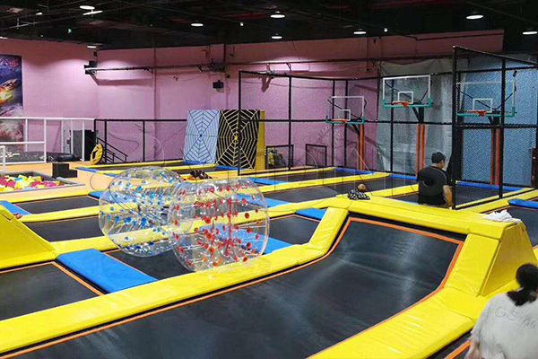 free jump area and bumper balls of indoor trampoline playground for sale
